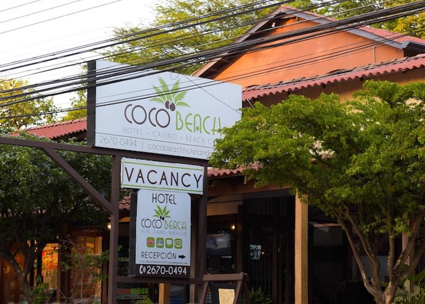 Guanacaste Coco Entrance