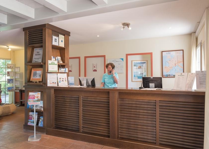 Nouvelle-Aquitaine Uhart-Cize Reception