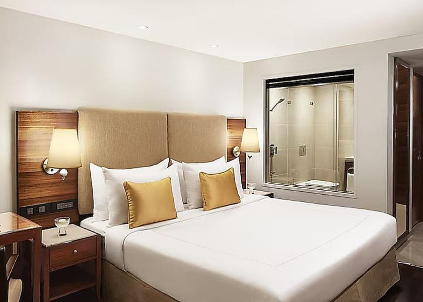 Maharashtra Mumbai Premium Sea View King Bed