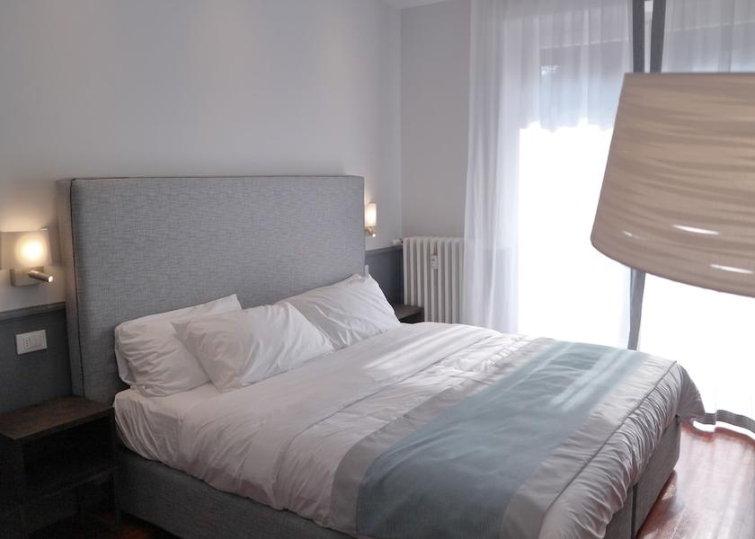 Lombardy Sesto San Giovanni Room