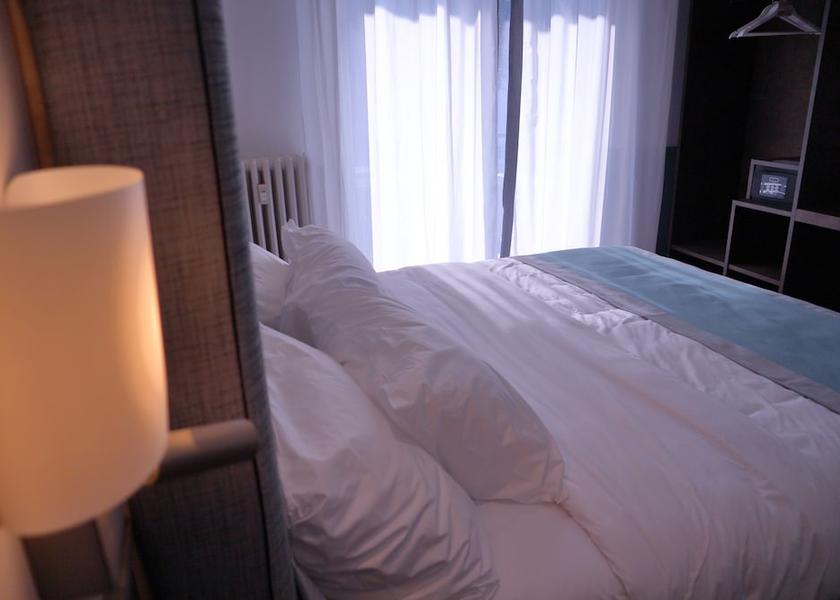 Lombardy Sesto San Giovanni Room
