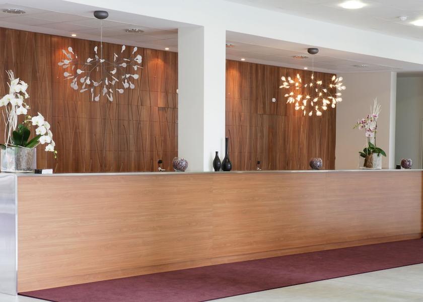 Île-de-France Velizy-Villacoublay Reception