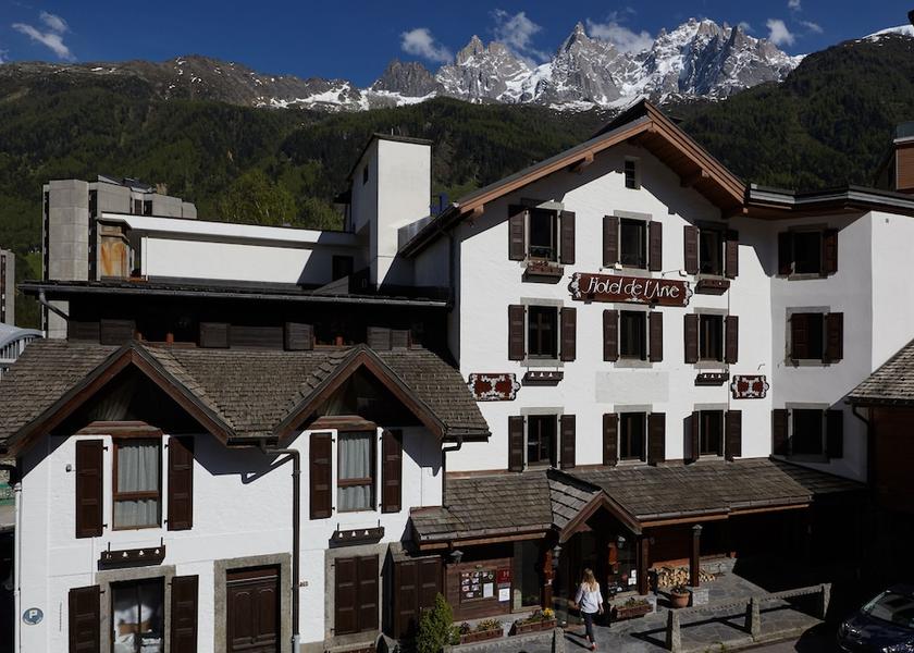 Auvergne-Rhone-Alpes Chamonix-Mont-Blanc Facade
