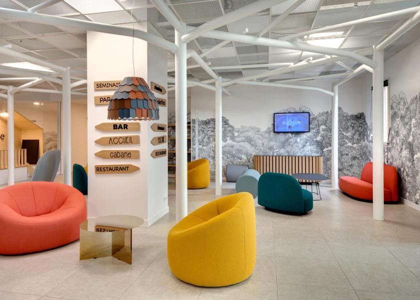 Centre-Loire Valley Pannes Shared lounge/TV area