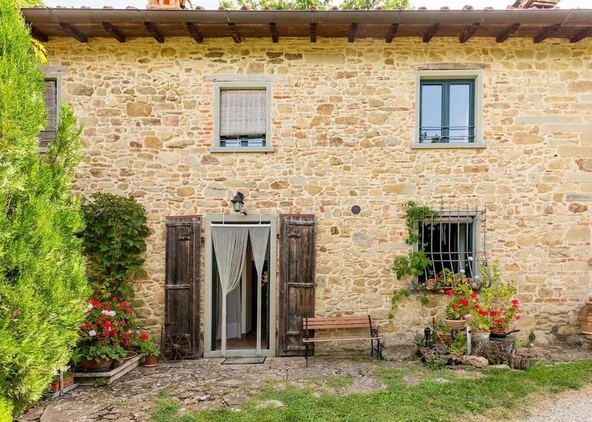 Tuscany Vicchio Exterior Detail