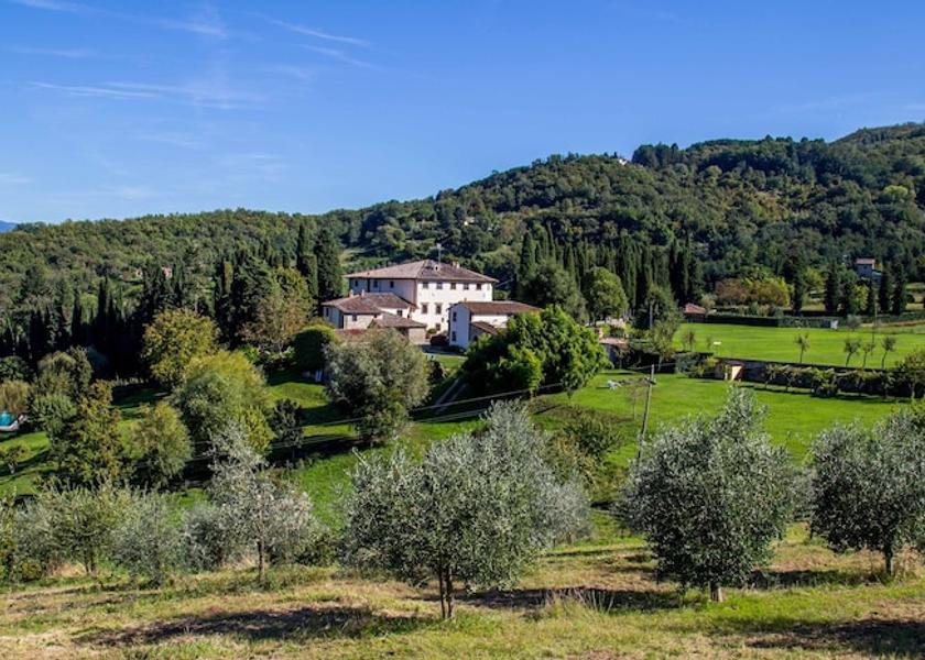 Tuscany Vicchio Exterior Detail