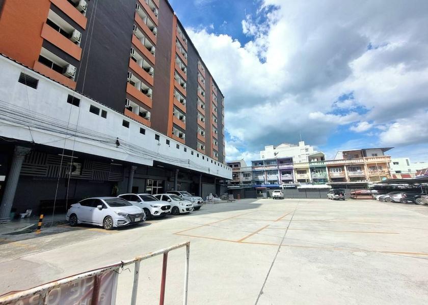 Chonburi Province Pattaya Parking