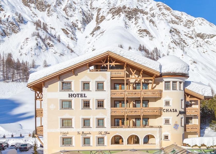 Graubünden Samnaun Front of property