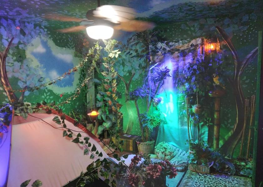 California Van Nuys Living Area