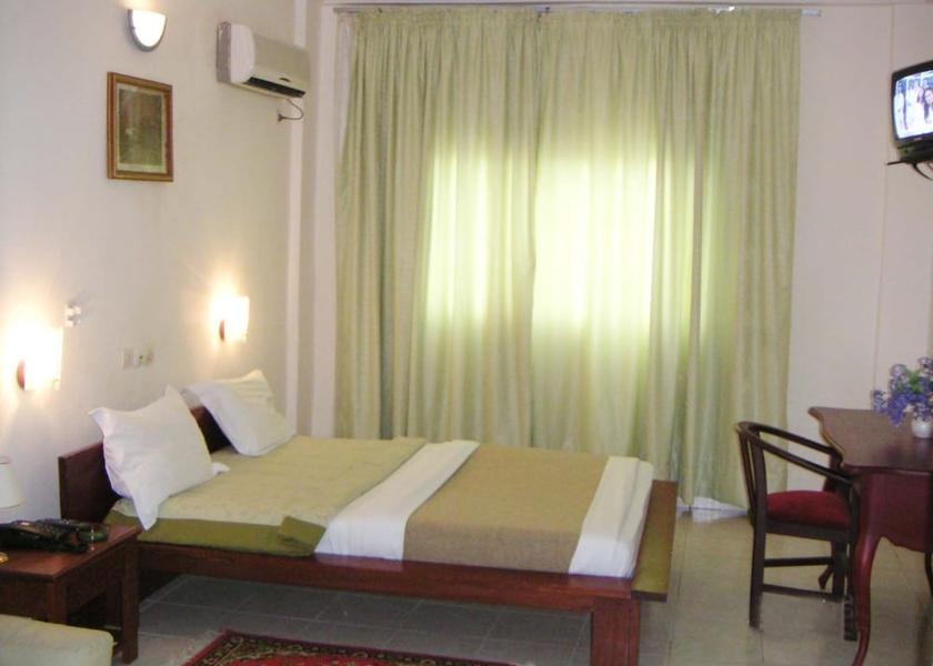  Douala Room