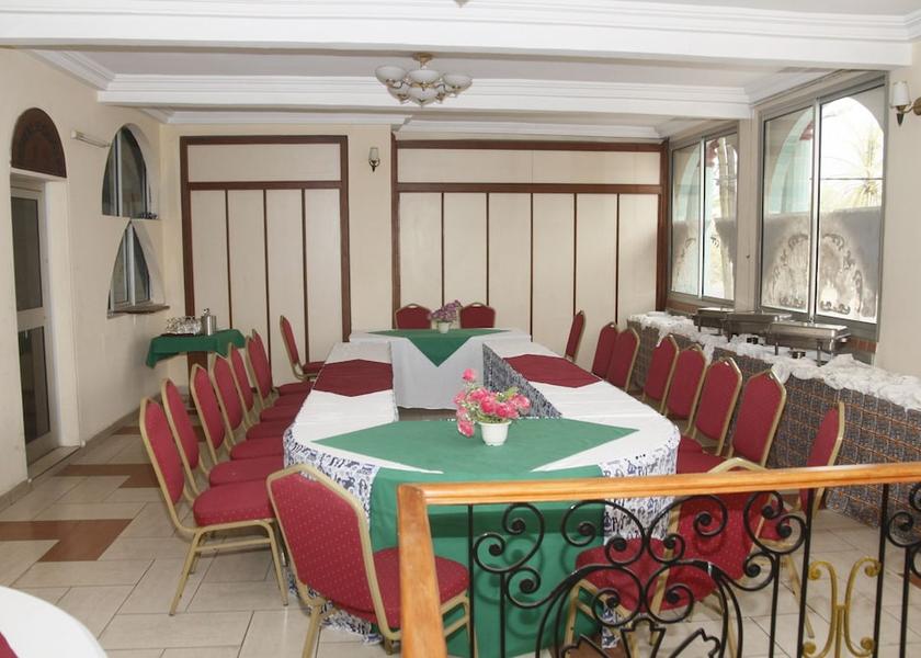  Douala Meeting Room