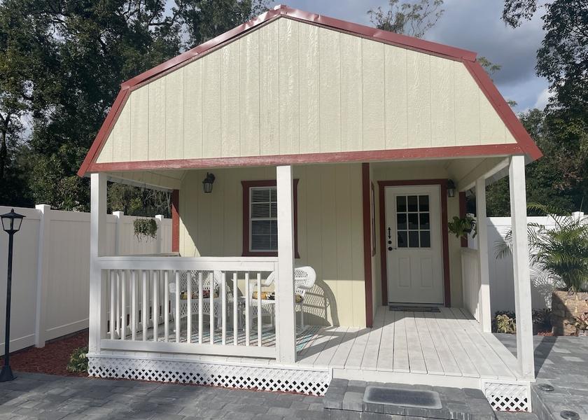 Florida Altamonte Springs Exterior Detail