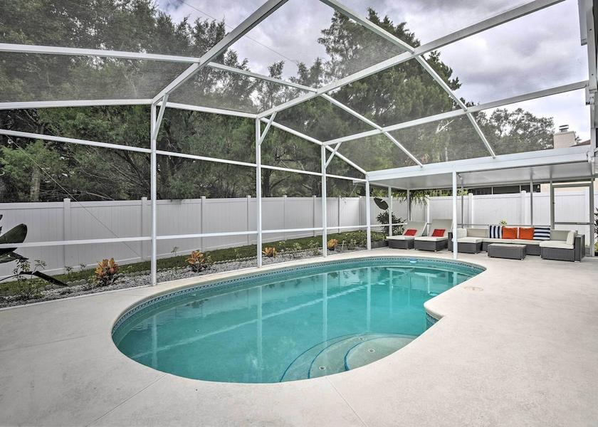 Florida Apopka Interior Entrance