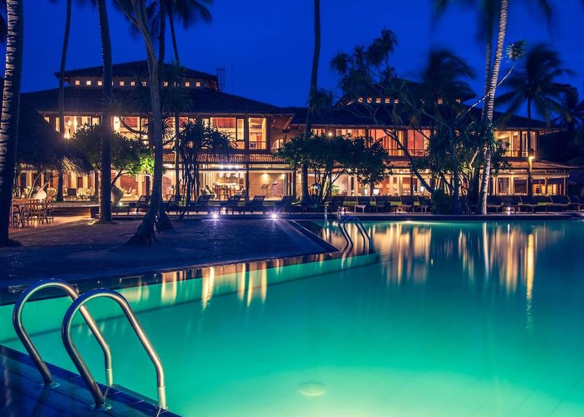 Puttalam District Waikkal Facade