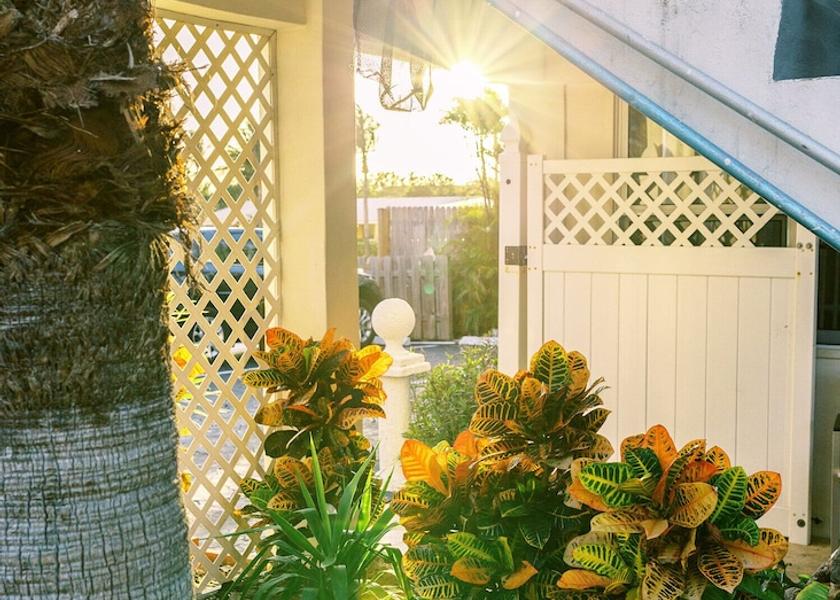 Florida Deerfield Beach Interior Entrance