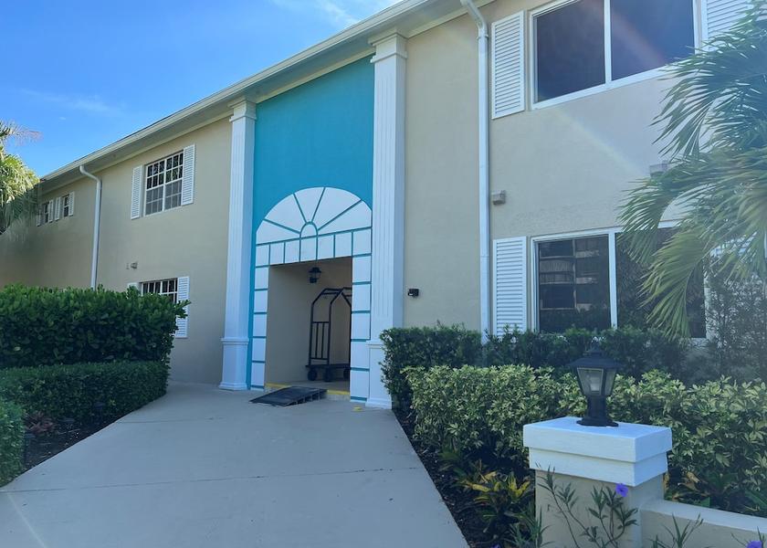 Florida Delray Beach Exterior Detail