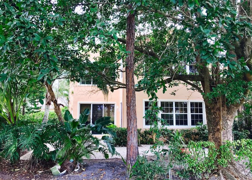 Florida Palm Beach Gardens Exterior Detail