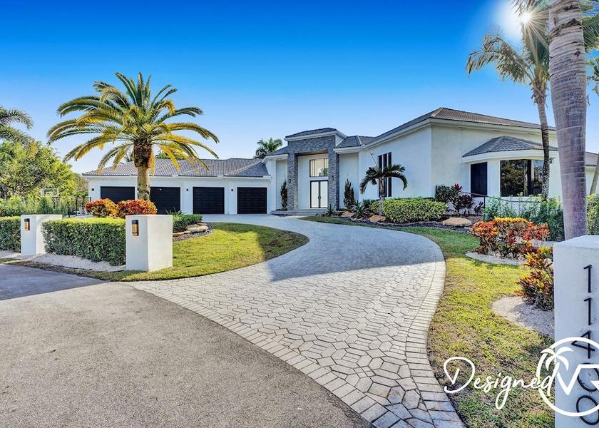 Florida Plantation Facade