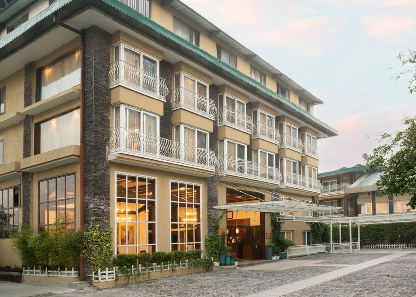 Uttarakhand Mussoorie Exterior - Daytime - Entrance Terrace