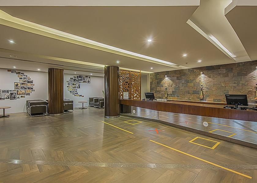 Uttarakhand Mussoorie Lobby sitting area