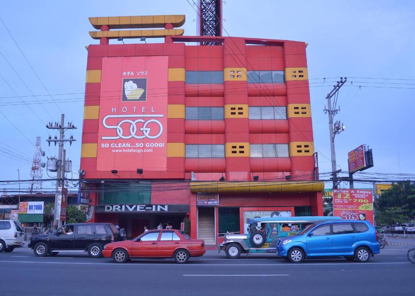 Central Luzon Mabalacat City Hotel Exterior