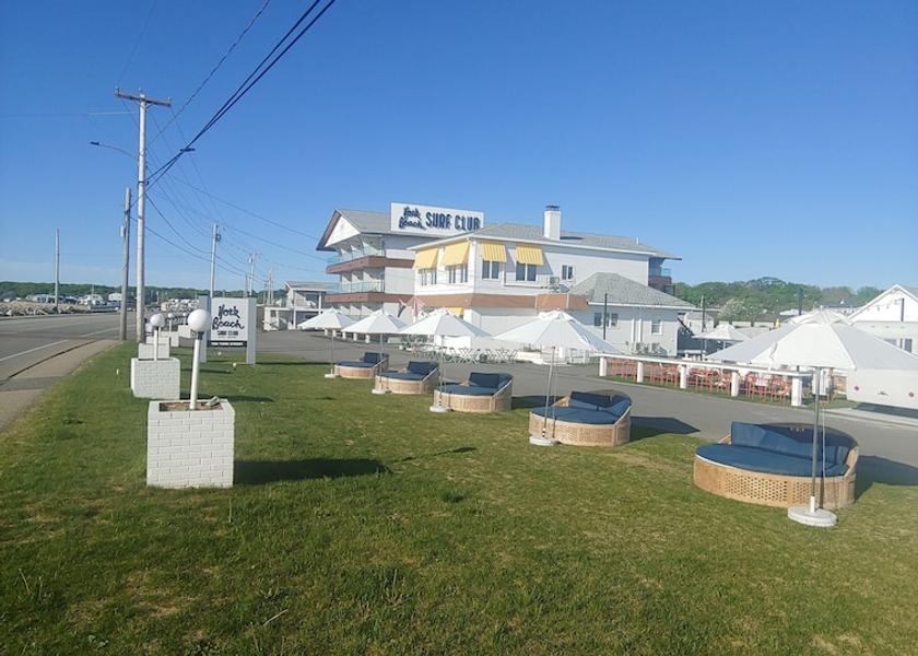 Maine York Beach Facade