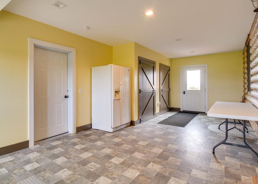 New York Romulus Interior Entrance