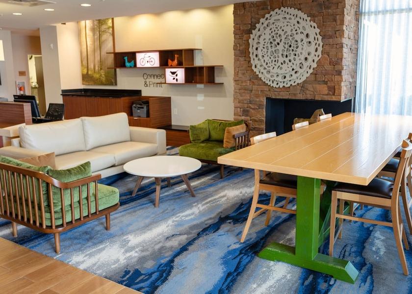 Alabama Athens Lobby lounge