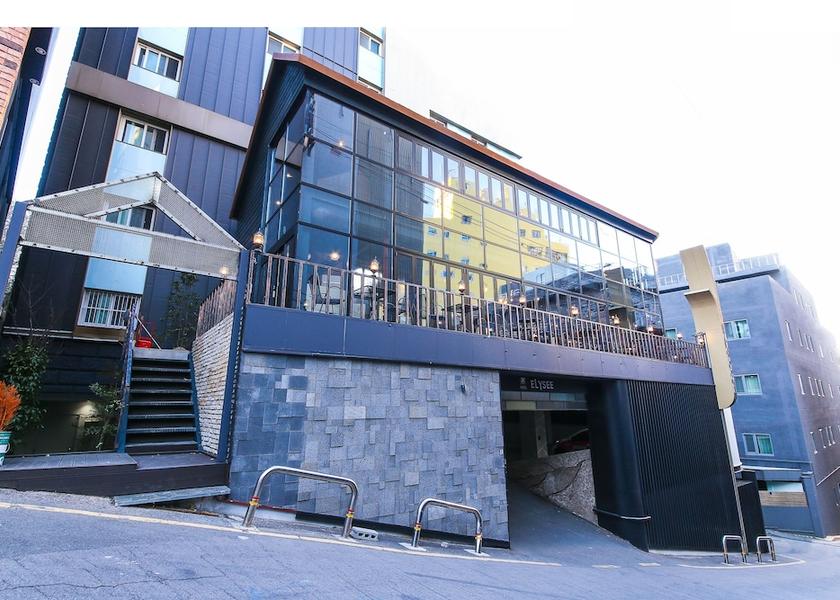  Busan Terrace/patio