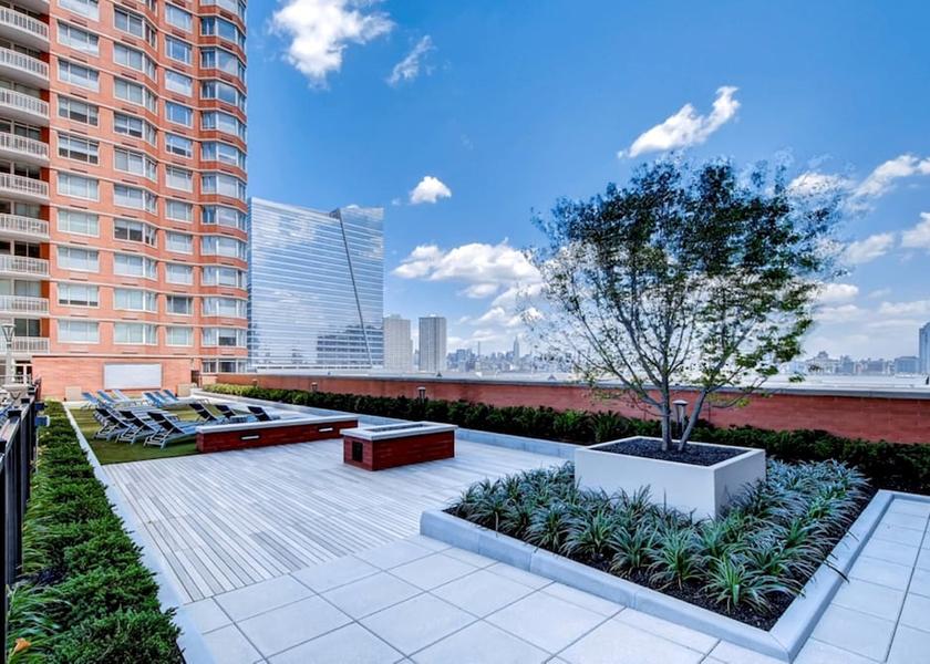 New Jersey Jersey City Pool