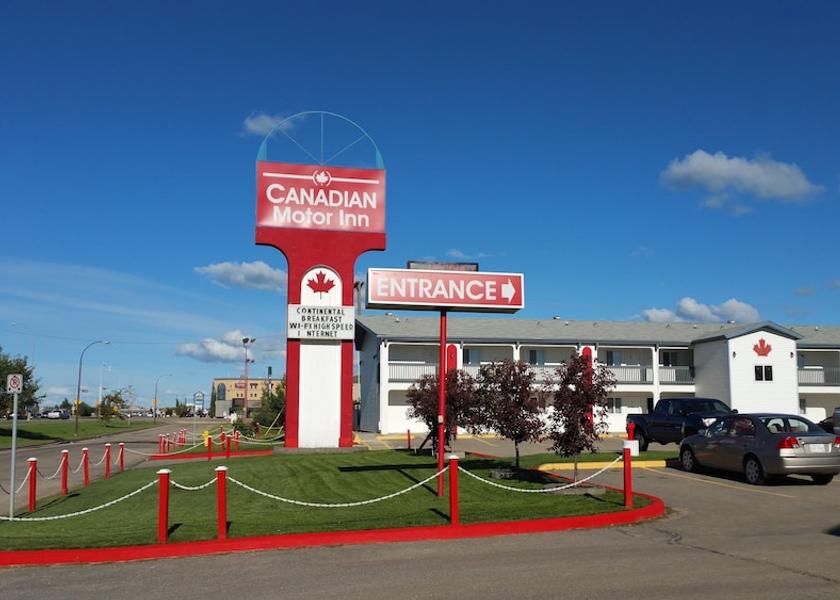 Alberta Grande Prairie Front of property