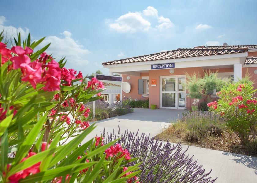 Provence - Alpes - Cote d'Azur Cabries Reception