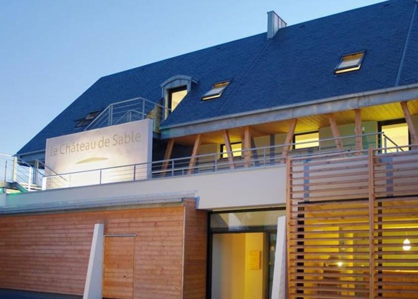 Brittany Porspoder Facade