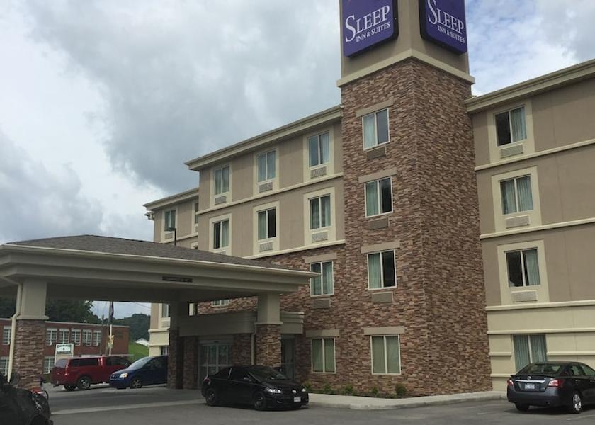 Virginia Clintwood Exterior Detail