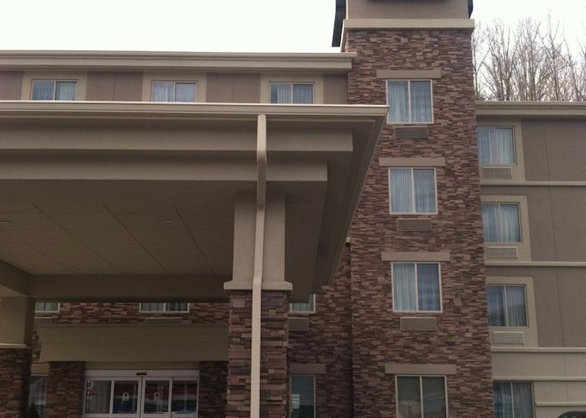 Virginia Clintwood Exterior Detail