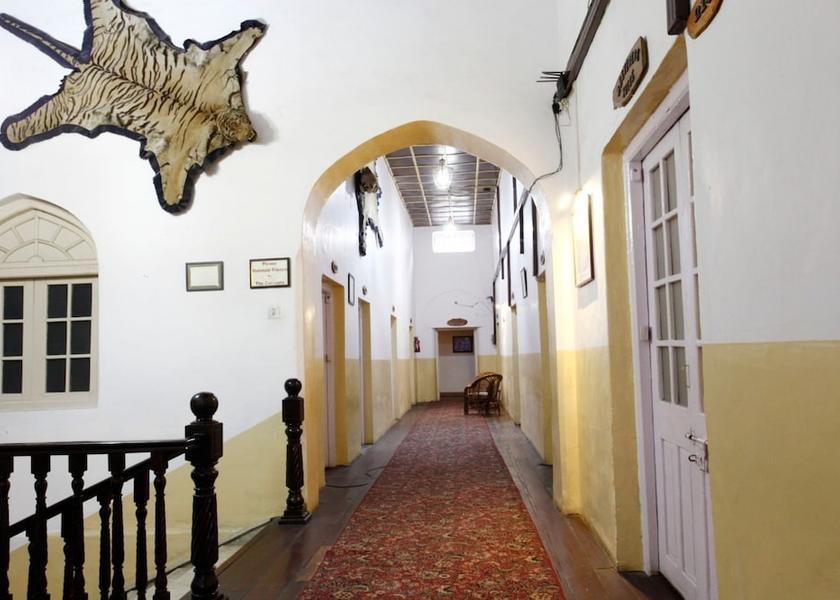 Uttarakhand Nainital Lobby