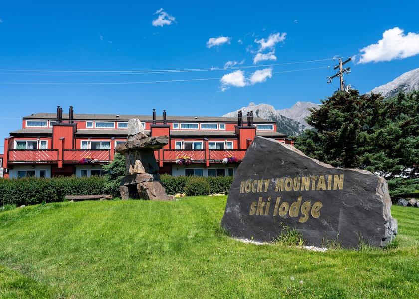 Alberta Canmore Front of property