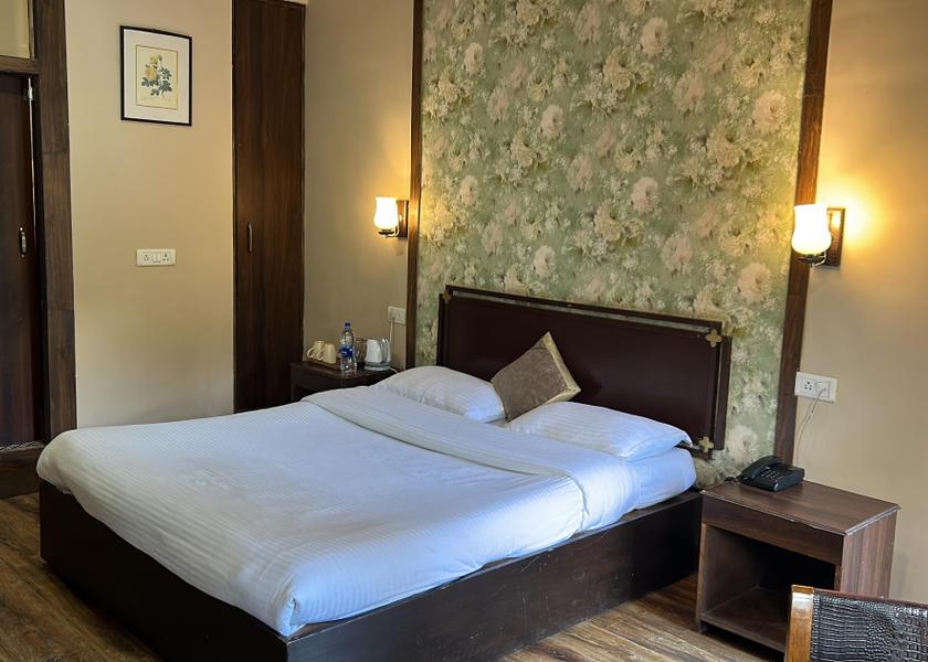 Uttarakhand Nainital Heritage Room