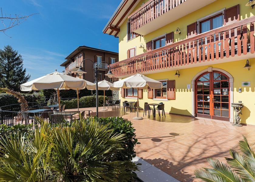 Veneto Cavaion Veronese Exterior Detail