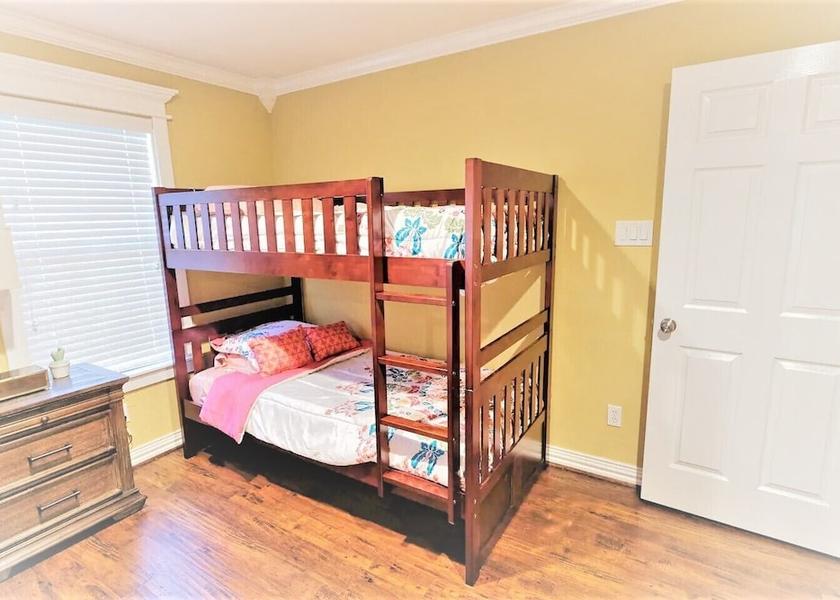 Texas Sugar Land Room