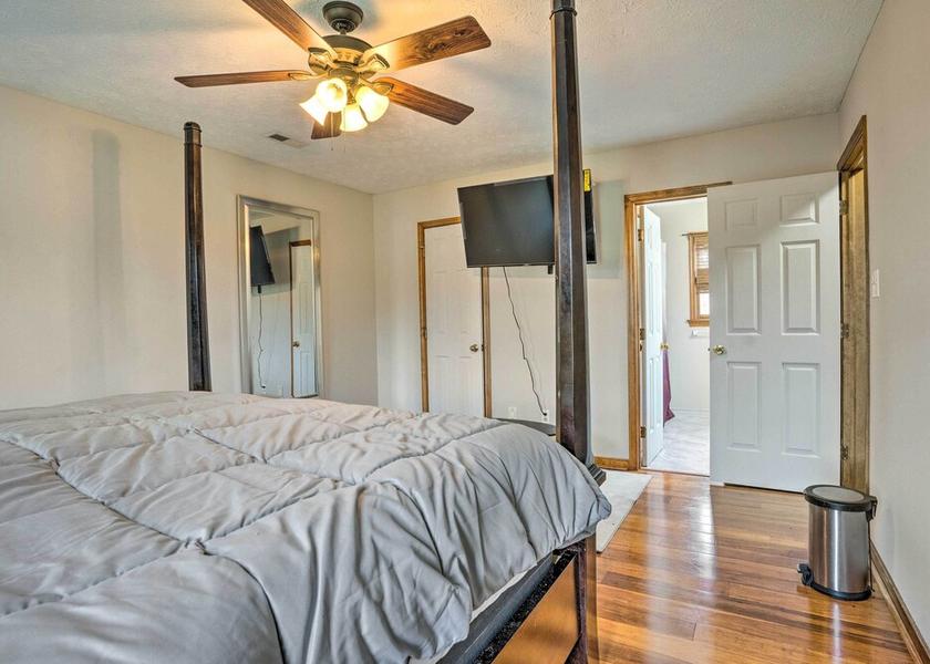 Virginia Sandston Interior Entrance
