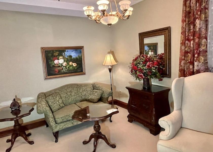 Wisconsin Port Washington Living Area
