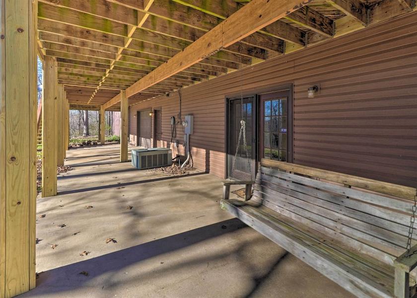 Arkansas Marble Falls Interior Entrance