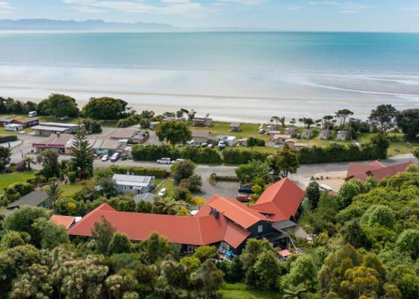 Tasman Region Pohara Beach