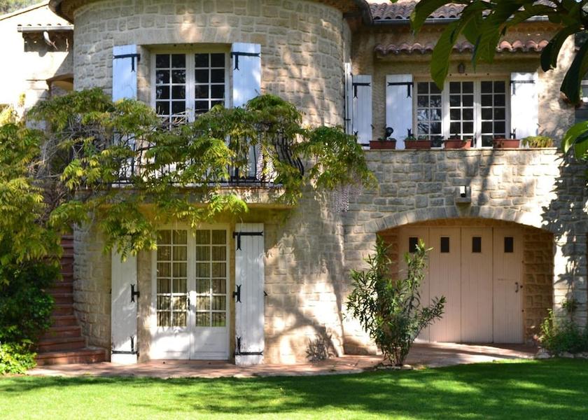 Provence-Alpes-Côte d'Azur Carpentras Exterior Detail