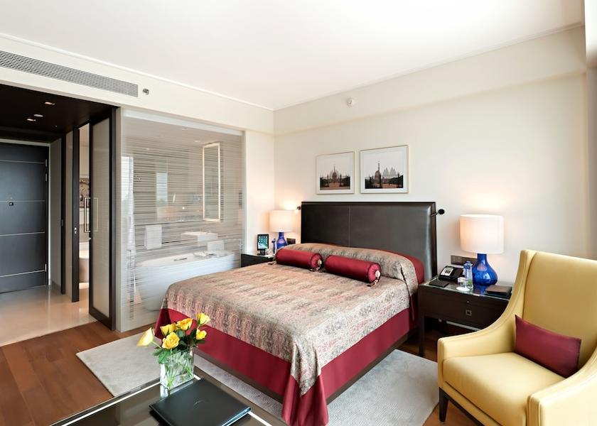 Delhi Delhi Room