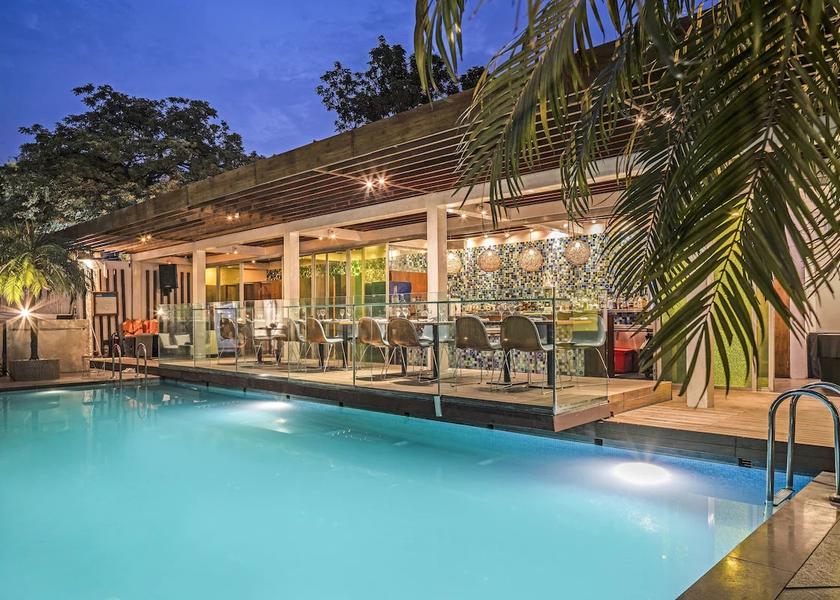 Delhi Delhi Pool