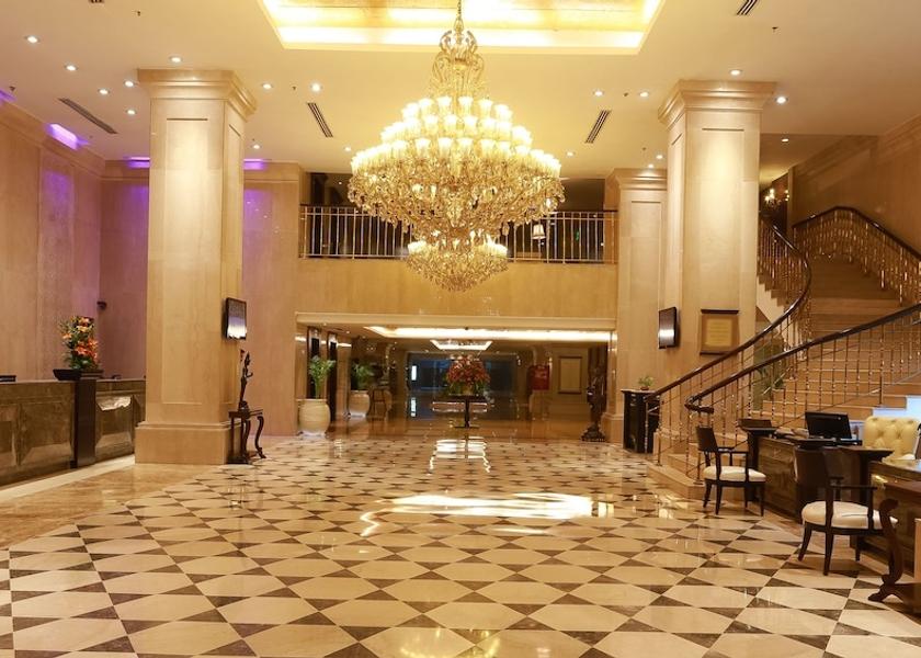 Delhi Delhi Lobby