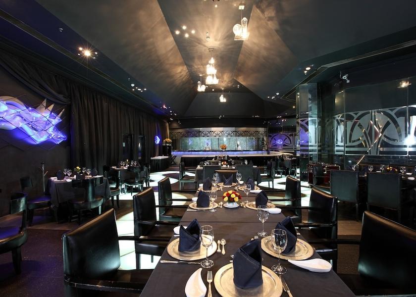Delhi Delhi Food & Dining