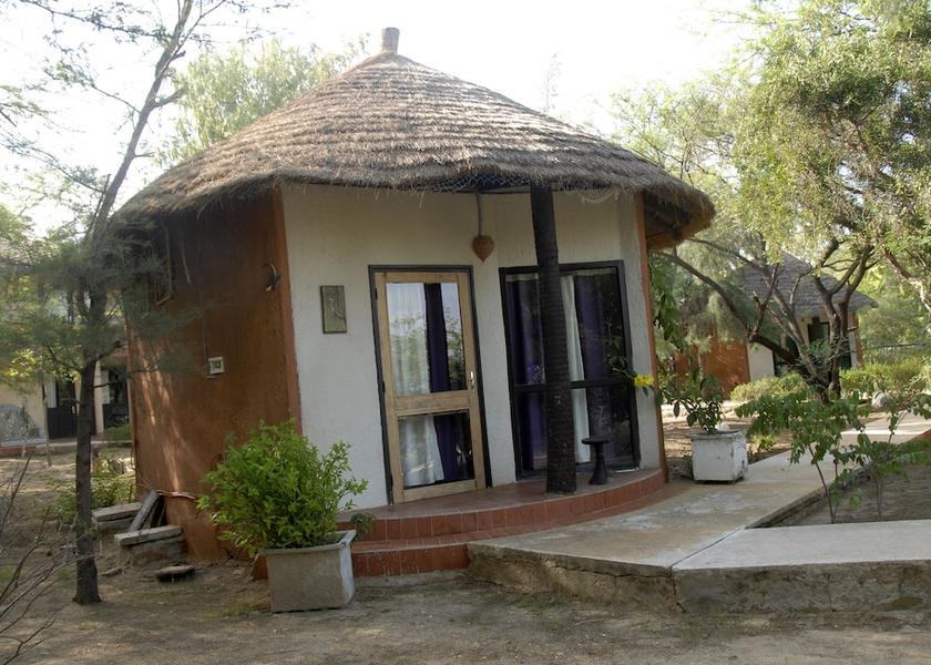  Ndangane Exterior Detail